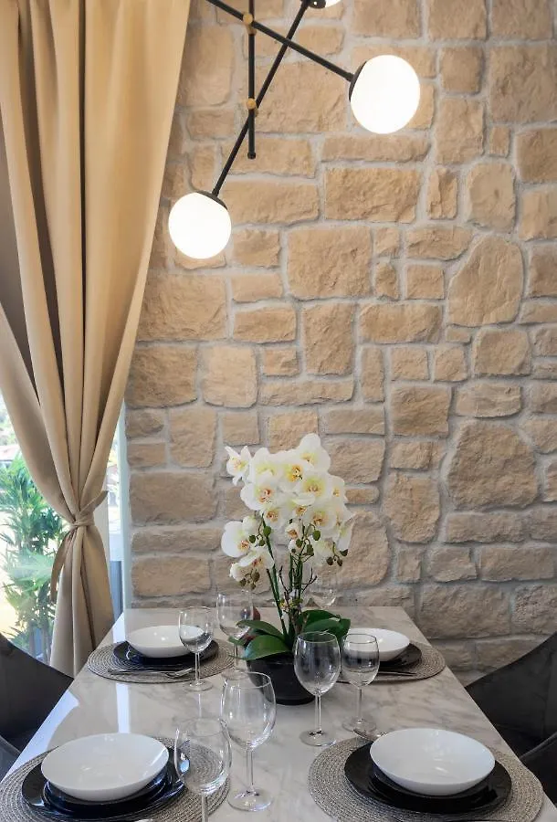 סאלי Teona Luxury Apartment With Jacuzzi And Terrace Sea View