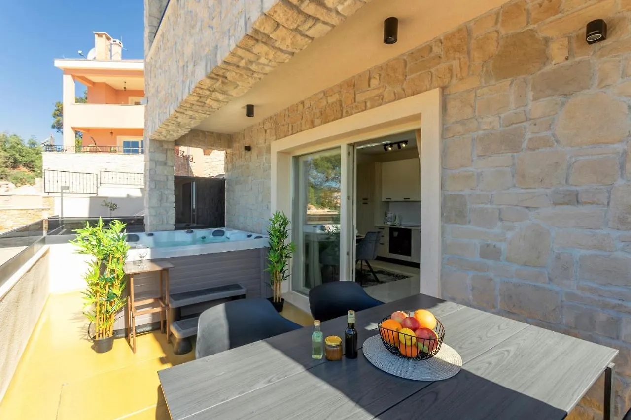 סאלי Teona Luxury Apartment With Jacuzzi And Terrace Sea View